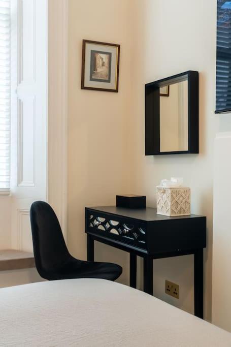 The Devonshire Suite - Your 5 Star West End Stay! Glasgow Exterior foto